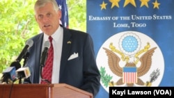 Eric Stromayer, ambassadeur des USA au Togo, 1er octobre 2019, Lomé. (VOA/Kayi Lawson)