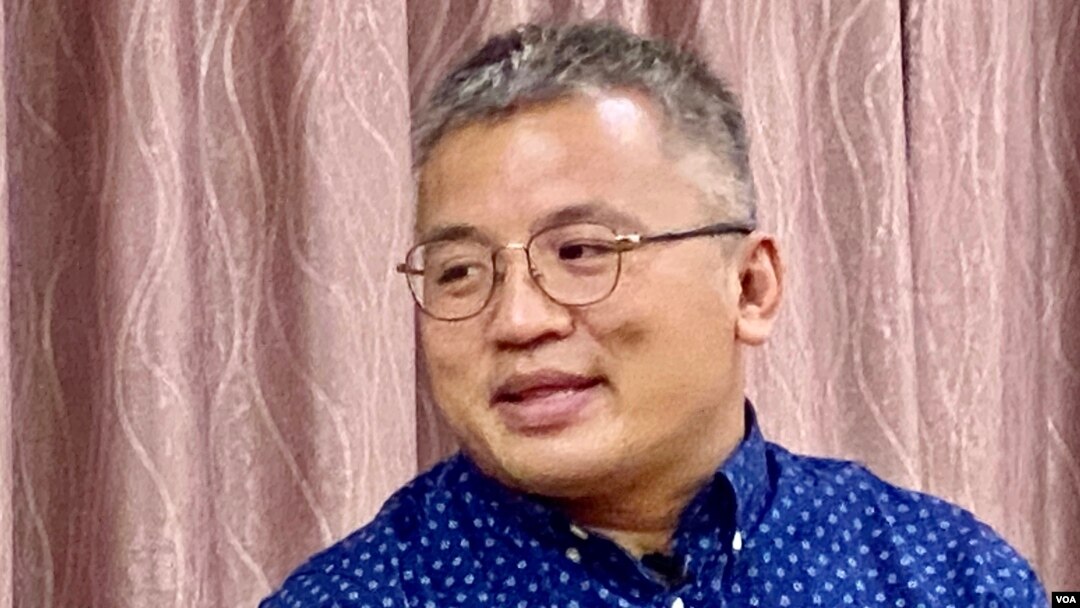 香港記者協會主席陳朗昇估計,區家麟被捕可能與立場新聞案有關,質疑當局的紅線難以觸摸。(美國之音湯惠芸)