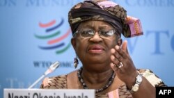 Dirjen World Trade Organization (WTO) Ngozi Okonjo-Iweala memberikan keterangan pers di Jenewa, Swiss (foto: dok). 