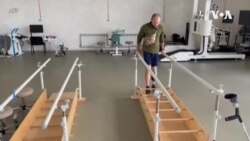 “坚不可摧”项目为乌克兰人提供医疗服务 接受截肢治疗的士兵希望继续战斗