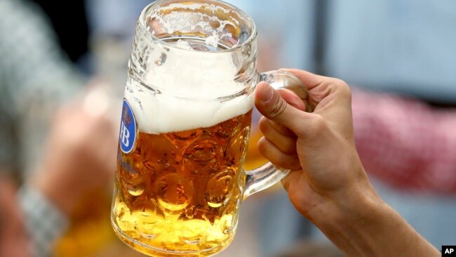 Bu yılki Oktoberfest bira festivalinde bir bardak bira 13,20 Euro'dan satılacak