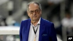 FILE: French Football Federation (FFF) president Noel Le Graet attends a training session at the Jassim Bin Hamad stadium in Doha, Qatar. Taken Nov. 19, 2022. 