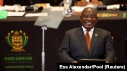 VaCyril Ramaphosa 