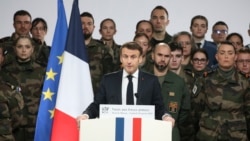 L'armée française chassée du Burkina Faso: Macron veut "des clarifications" 