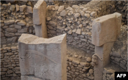 قدیم شہر سانلیورفا میں بنے ہوئے ان مسجموں کا شمار دنیا کے قدیم ترین مسجموں میں ہوتا ہے۔