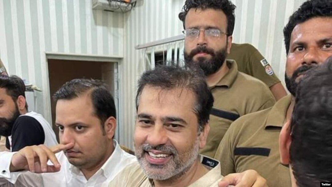 ار اېس اېف د نهې، سه شنبې، په ورځ په یو بیان کې وویل چې د پاکستان سوېلین حکومت دې د قانون احترام وکړي او په سمدستي ډول دې ووايي چې عمران ریاض خان چېرته دی او په څه حال کې نیول شوی دی