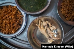 A serving of chicken feet, one of the cheapest alternatives to chicken, which the Egyptian Ministry of Health and Population’s National Nutrition Institute recently suggested for budget-crunched households.