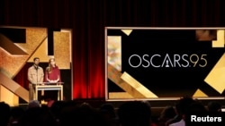 Akte Riz Ahmed ak Allison Williams anonse nominasyon pou 95 seremoni anyel pri Oscar yo nan Beverly Hills, Kalifoni, 24 Janvye 2023. 
