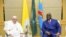 Pope Francis (L) met with president Felix Tshisekedi (D) at he State Palace, Kinshasa, Jan. 31 2023. (Twitter/DRC Presidency)