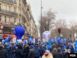 French unions like the CFTC are uniformly opposed to the pension reform. Place de la Republique, Paris, Jan. 19, 2023. (Lisa Bryant/VOA)