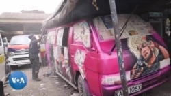 Des graffitis sur les bus et les taxi-motos pour attirer la clientèle à Nairobi