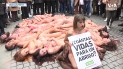 Hayvan Hakları Savunucularından Çıplak Protesto
