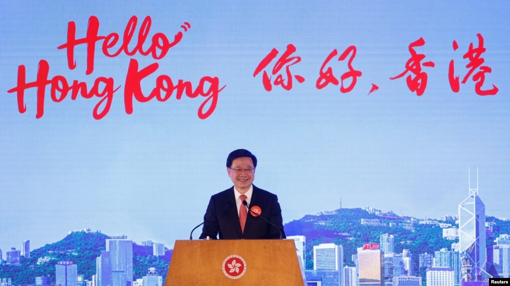 Trưởng quan Hành chánh John Lee ngày 2/2, phát động chiến dịch du lịch “Xin chào Hong Kong”.