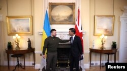 Zelenskiy va Britaniya Bosh vaziri Rishi Sunak Londonda