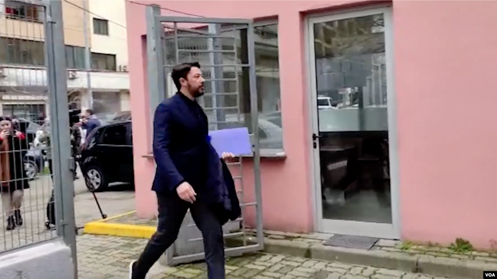 Shkëlzen Berisha duke hyrë në SPAK