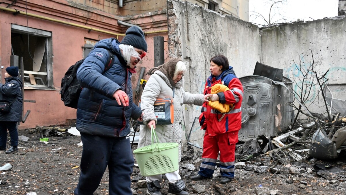 Amnesty International: бремя войны тяжелым грузом ложится на украинских  женщин