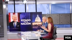 Gonzalo Abarca and Nathaly Salas Guaithero of VOA Spanish broadcasted to audiences in Latin America. 