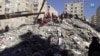 "Bir Bina Enkazından 100'e Yakın Cansız Beden Çıkarıldı"