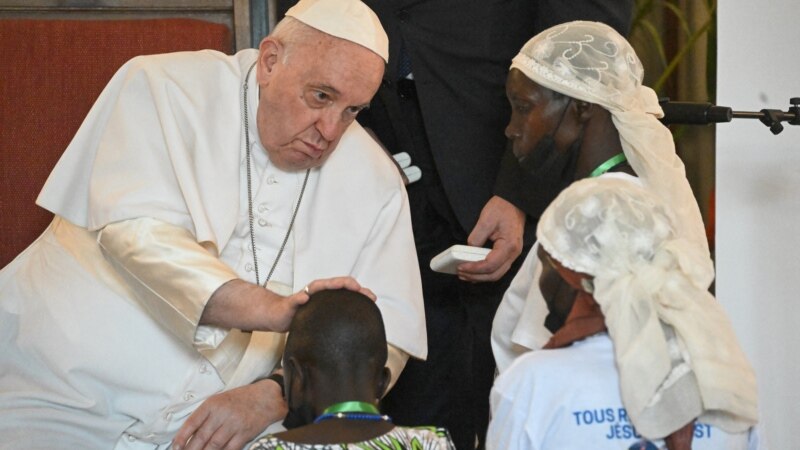 Après les mots du pape, l'est de la RDC espère mais les violences continuent