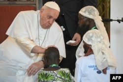 Papa Francis akutana na wananchi wa Congo