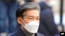 Former Justice Minister Cho Kuk arrives at the Seoul Central District Court in Seoul, South Korea, Feb. 3, 2023.