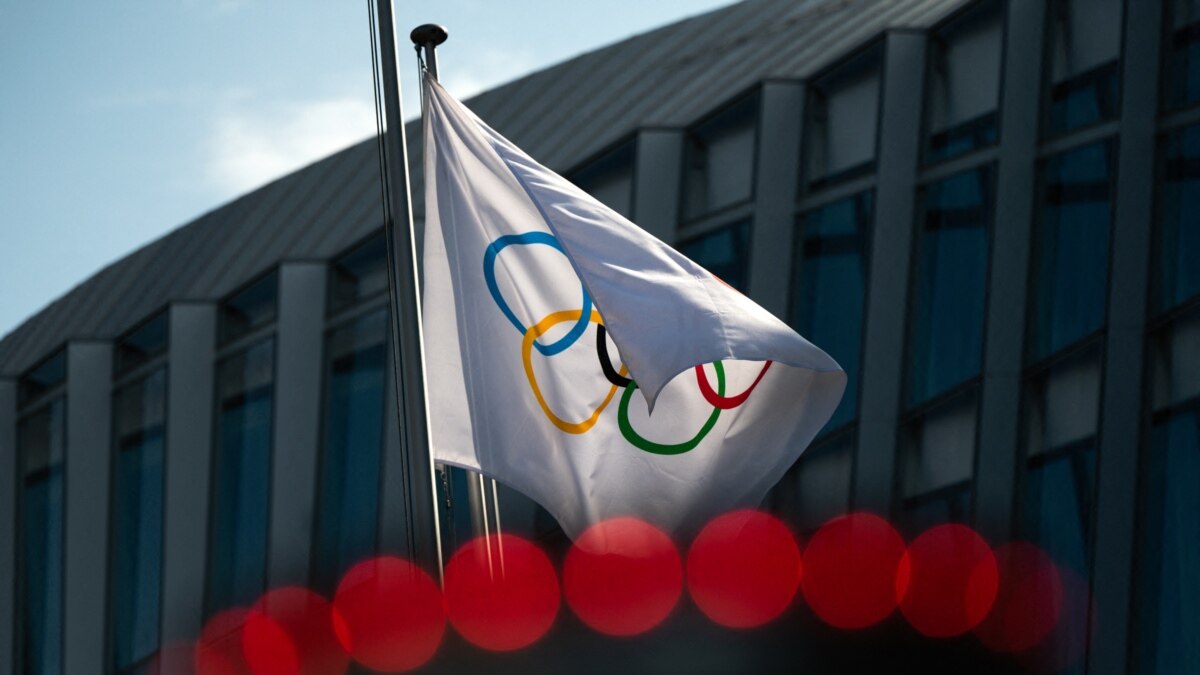 Le Comité international olympique permet le retour des sportifs russes