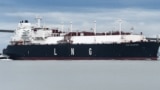 Kapal tanker pengangut LNG (foto: ilustrasi). 