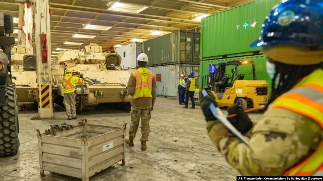 Отправка БМП Bradley в Украину