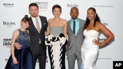 Cast members, from left, Joey King, Channing Tatum, Maggie Gyllenhaal, Jamie Foxx and Garcelle Beauvais attend the "White House Down" premiere at the Ziegfeld Theatre in New York.