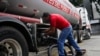 Analistas: Maduro no tendrá frutos políticos ni económicos del alza del precio del petróleo