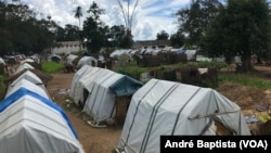Campo de deslocados do centro agrário de Napala 