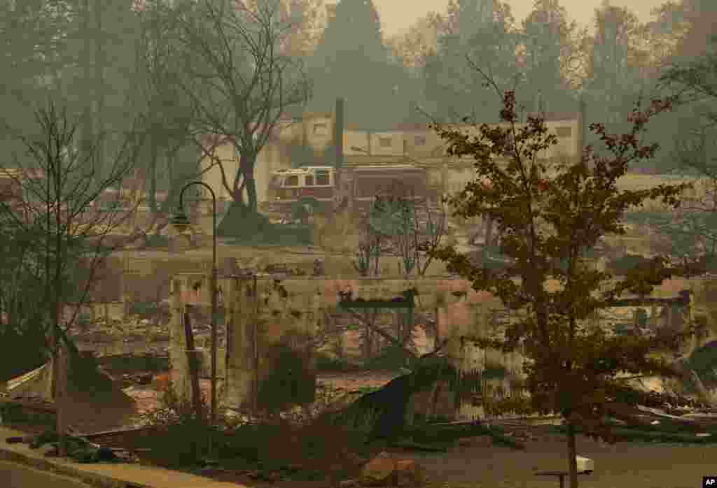 خسارات به جامانده از آتش سوزی جنگل های کالیفرنیا.