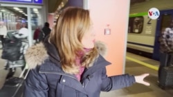Enviada Especial: Refugiados ucranianos llegan a estación de trenes de Cracovia