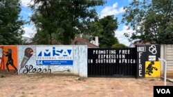 The Media Institute for Southern Africa (Harare, Feb. 27, 2022) is calling on the Zimbabwe government to ensure peace ahead of March 26 elections, following opposition rallies that have been marred by violence. (Columbus Mavhunga/VOA) 