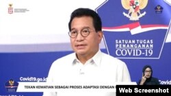 Jubir Satgas Penanganan COVID-19 Prof Wiku Adisasmito memberikan keterangan kepada media. (foto: dok. VOA) 