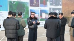မြောက်ကိုရီးယားက တိုက်ချင်းပစ်ပဲ့ထိန်းတပ်ဒုံးကျည်စနစ်သစ် ပြင်ဆင်နေပုံရ (ကန်ထိပ်တန်းအရာရှိ)