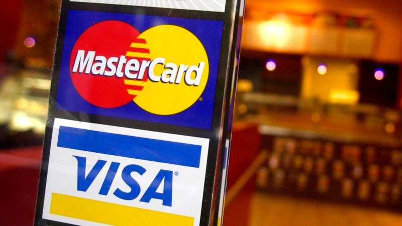 Mastercard, Visa Suspend Operations in Russia After Invasion