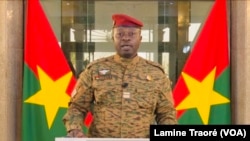 Le Lieutenant-colonel Paul-Henri Damiba, Ouagadougou, le 6 mars 2022 (VOA/Lamine Traoré)
