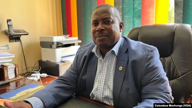 Sifiso Ndlovu from Zimbabwe Teachers Association says his union is urging its members to get vaccinated against COVID19.