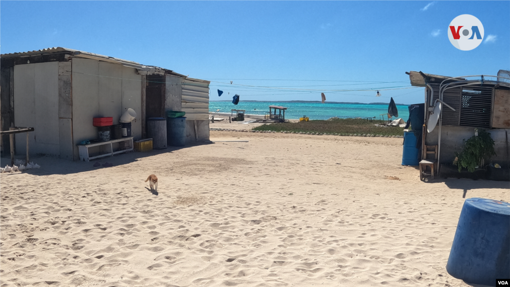 En Cayo Pirata se encuentran numerosas rancherías de pescadores.&nbsp; 