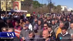 Protesta e tetë në Tiranë kundër rritjes së çmimeve