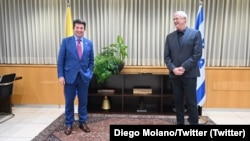 Colombian Defense Minister Diego Molano meets his Israeli counterpart Benny Gantz in Israel on Nov. 7, 2021. (Diego Molano/Twitter)