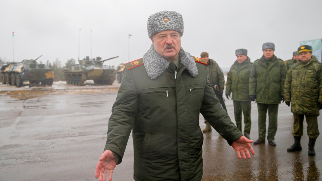 alexander lukashenko military uniform