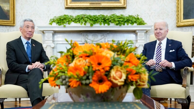 Biden dan PM Singapura Diskusikan Ukraina dan Indo-Pasifik