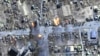 Citra satelit yang disediakan oleh Maxar Technologies ini menunjukkan gedung-gedung yang terbakar di kawasan perumahan di timur laut Chernihiv, Ukraina, Rabu, 16 Maret 2022. (Maxar Technologies via AP)