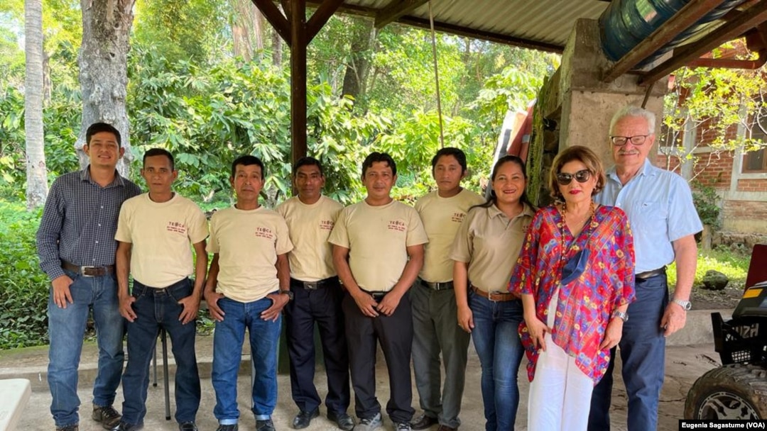 “Entre esos 20 mejores estuvo Finca La Cruz, y nos sentimos muy felices, muy orgullosos”, dijo María Elena Valenzuela, propietaria y administradora del establecimiento.