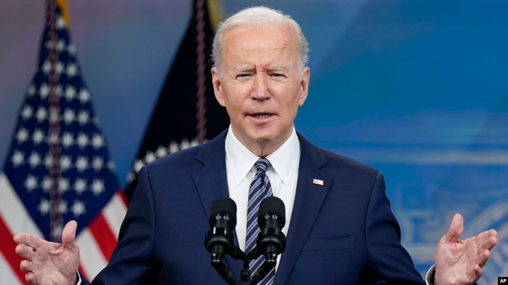 Presidenti Biden njofton masa të reja për të ulur çmimin e naftës në vend