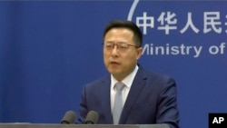 자오리젠 중국 외교부 대변인이 베이징에서 브리핑하고 있다. (자료사진)