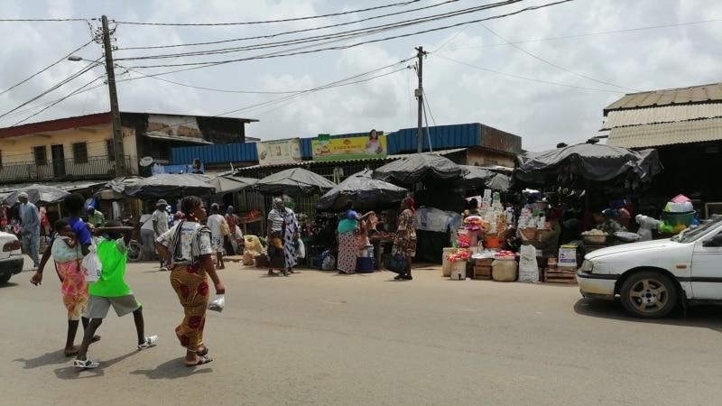 Travailleurs domestiques: en Côte d'Ivoire, abus et brimades dans un milieu non- règlementé