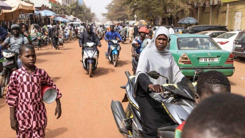 Burkina: treize soldats tués dans une attaque